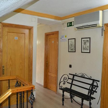Hostal Don Juan I Alcalá de Henares Dış mekan fotoğraf